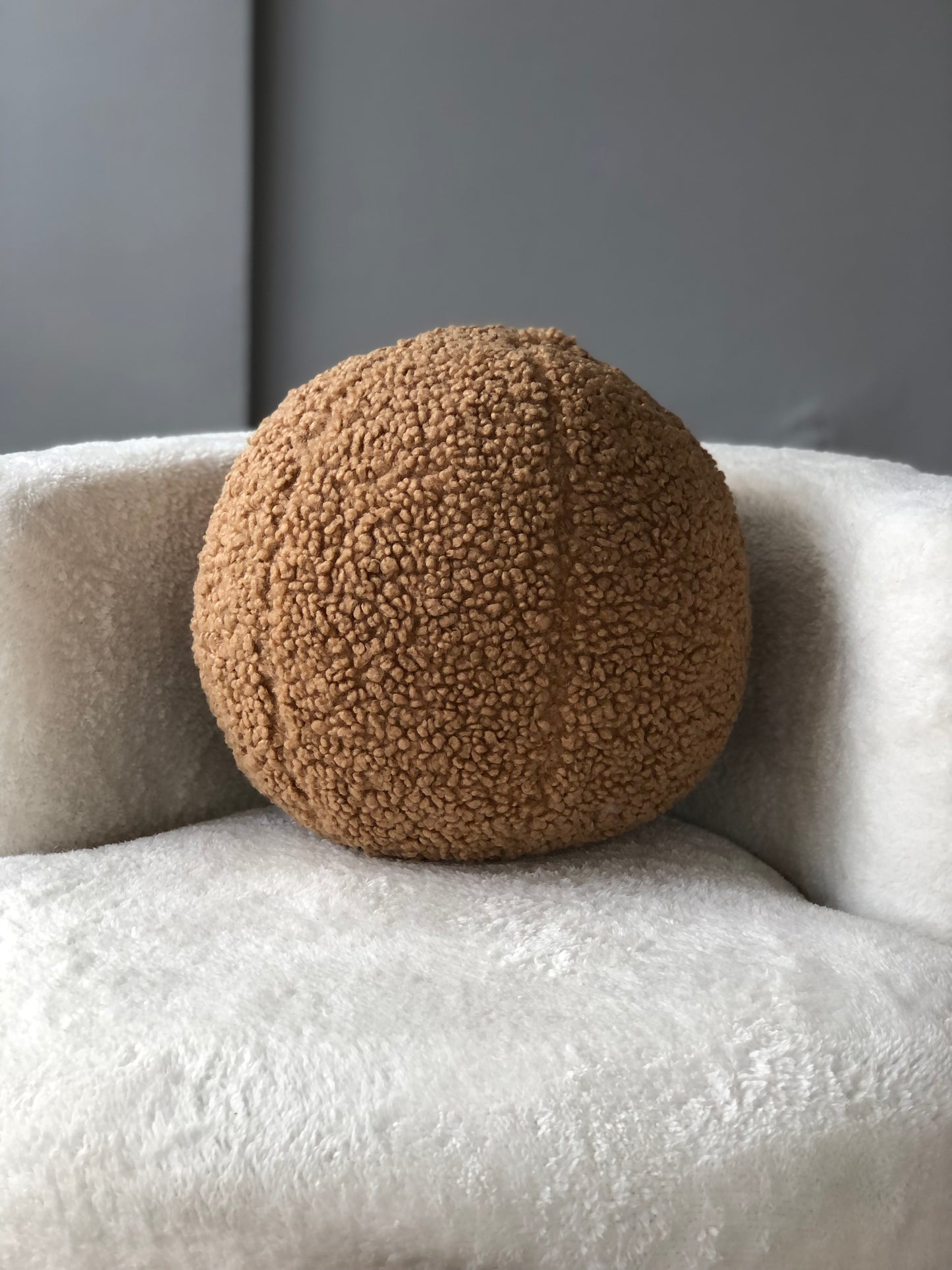 Arvely Teddy Round Pillow