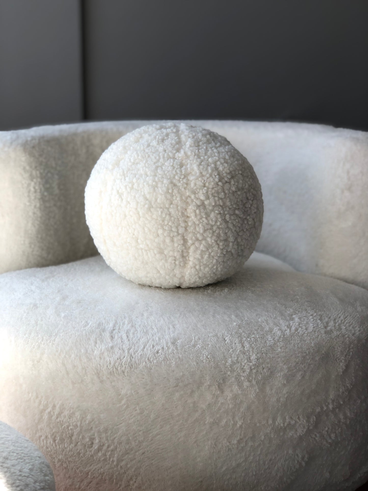 Arvely Teddy Round Pillow