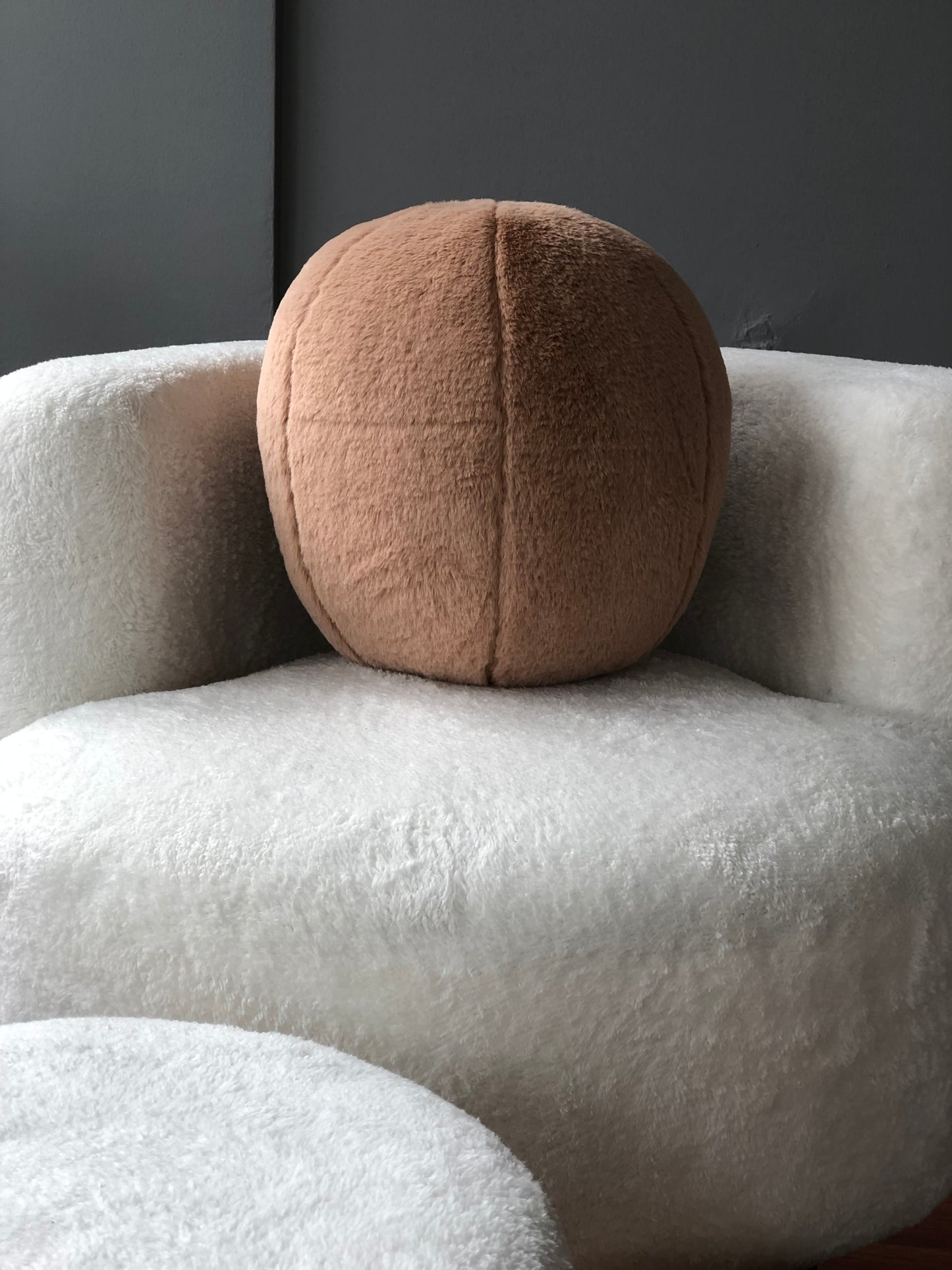 Arvely Toscana Plush Round Pillow